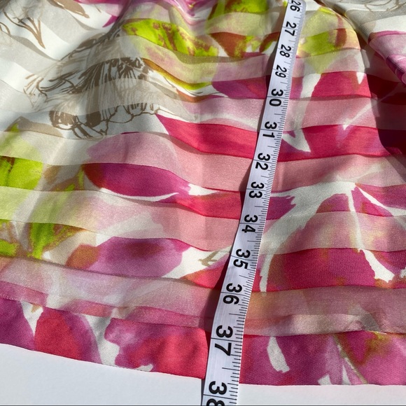 Floral Pink and Green Sleeveless Dress - Picture 11 of 14